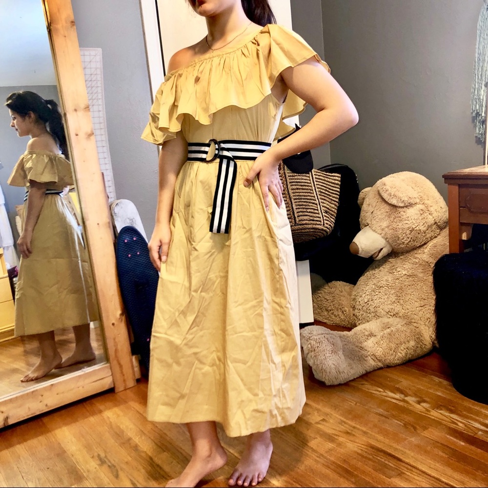 Who what wear tan dress ruffles